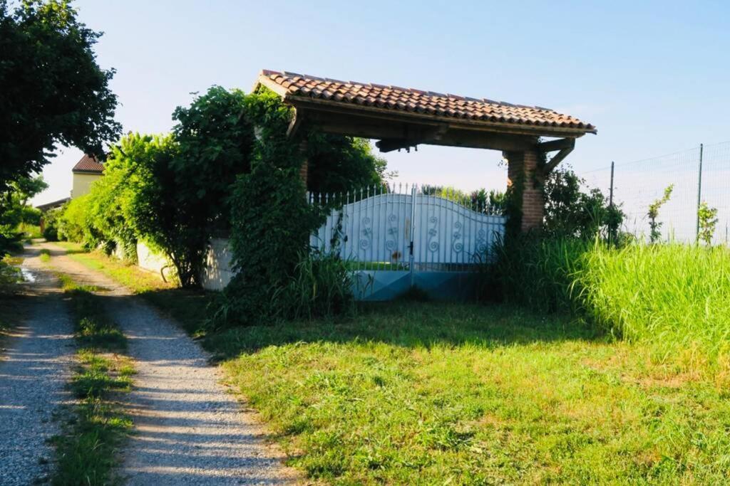 La Casa Nei Campi Villa Badia Pavese ภายนอก รูปภาพ