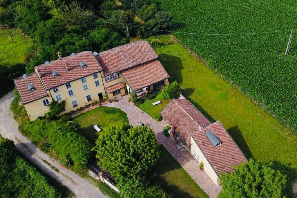 La Casa Nei Campi Villa Badia Pavese ภายนอก รูปภาพ