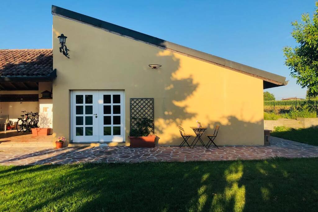 La Casa Nei Campi Villa Badia Pavese ภายนอก รูปภาพ